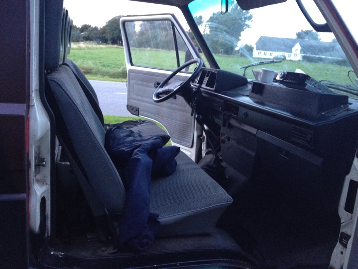 VW Transporter T3 1,6TD (HIPPIE-BUS) billede 6