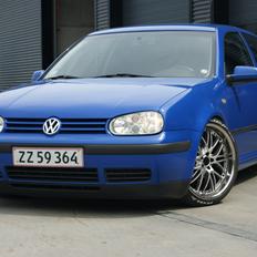 VW Golf 4