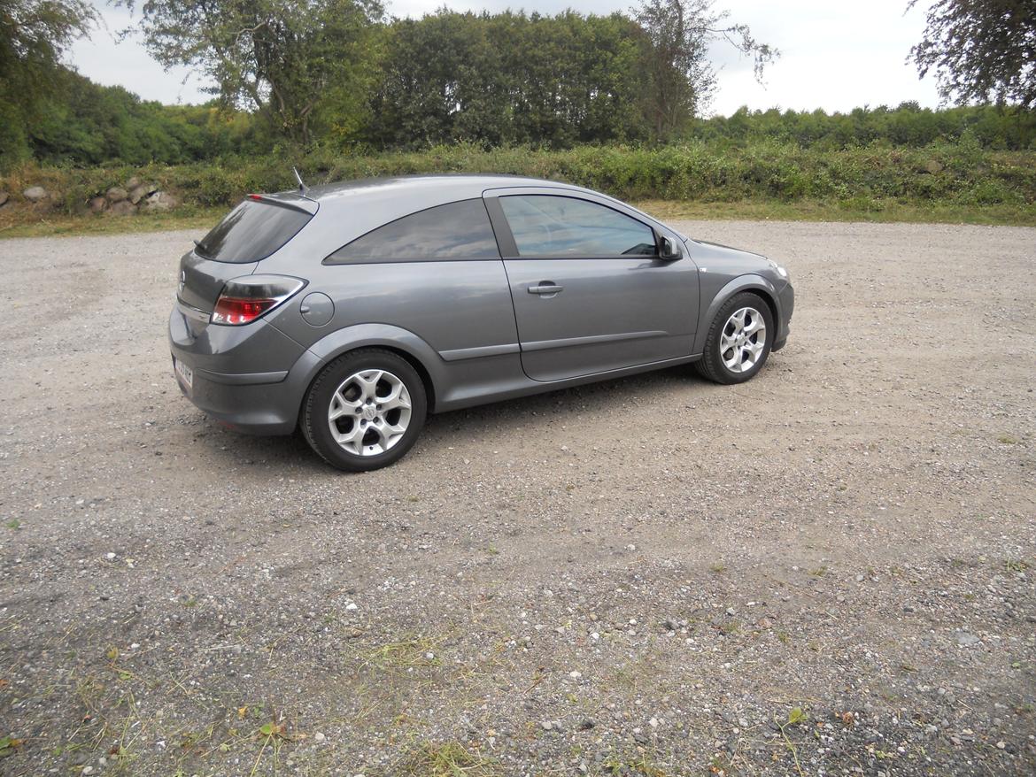 Opel Astra GTC billede 9