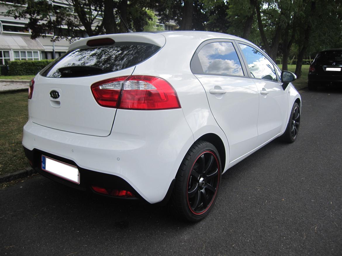 Kia Rio Active 1,4 CDRI billede 1