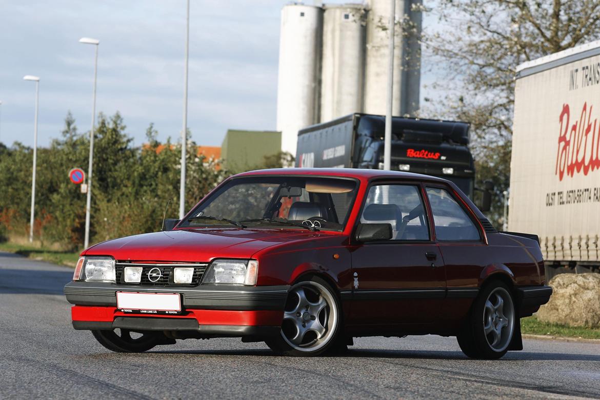 Opel Ascona C 1,3 LS billede 2