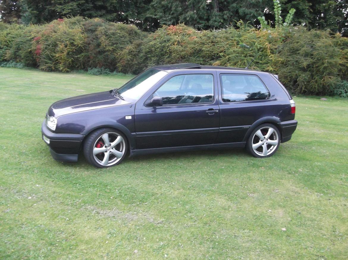 VW GOLF 2.8 VR6(solgt) billede 1