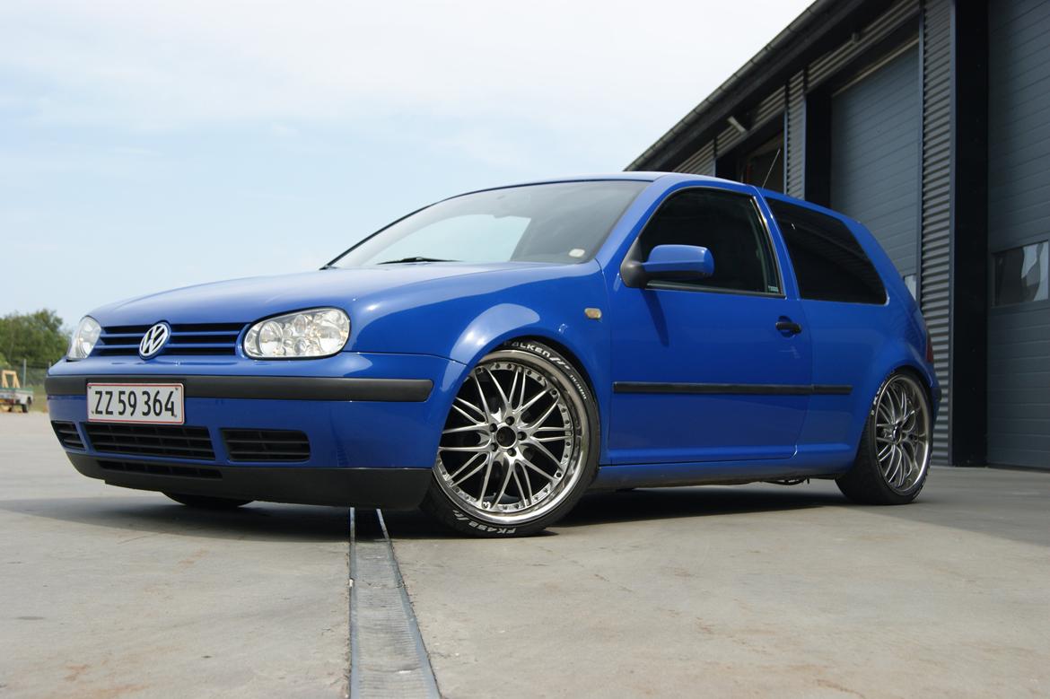 VW Golf 4 billede 2