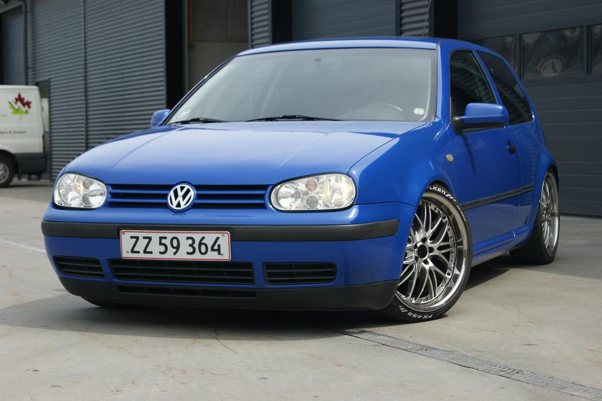 VW Golf 4 billede 1