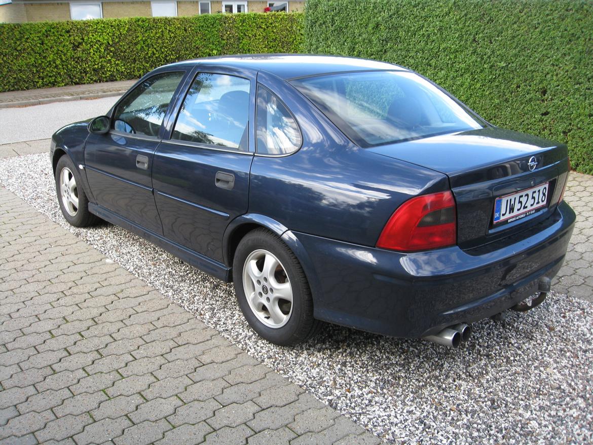 Opel Vectra B billede 1