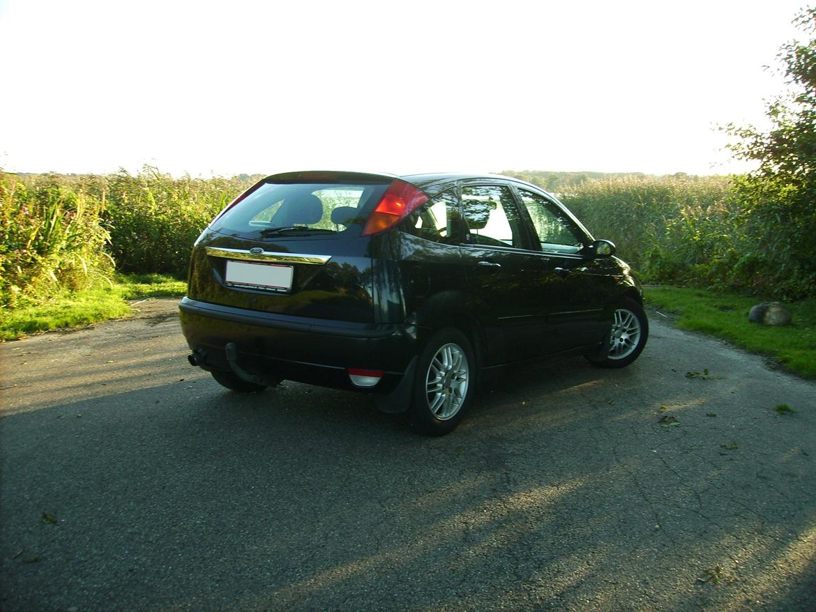 Ford Focus 1.6 Ghia billede 11
