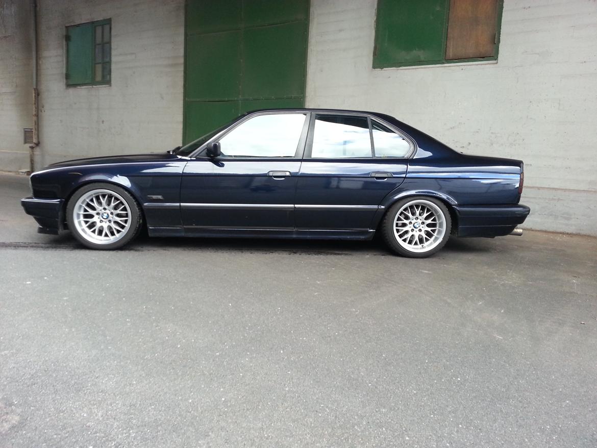 BMW 540i 6-speed manuel billede 9