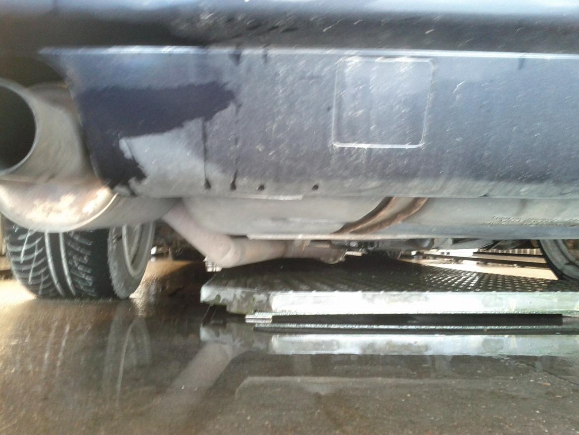 BMW 540i 6-speed manuel billede 15