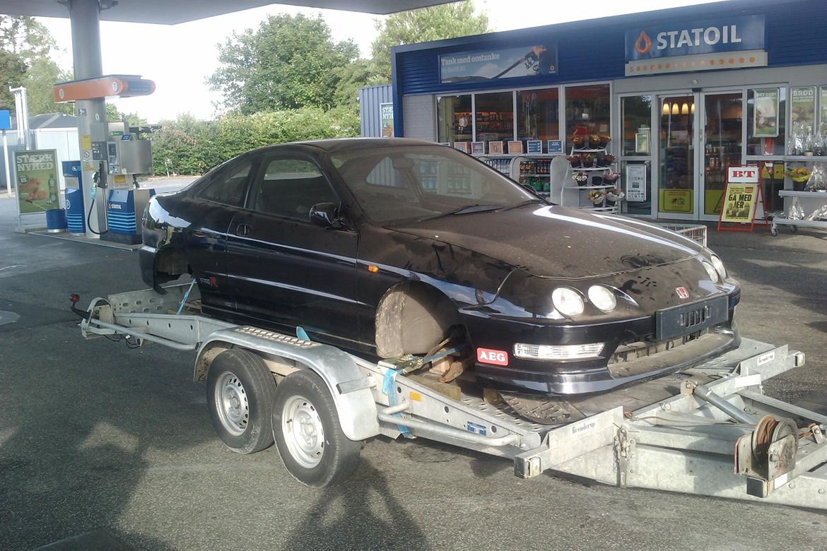 Honda Integra Type R Turbo - Sådan så bilen ud da jeg hentet den, og meget er sket siden billede 4