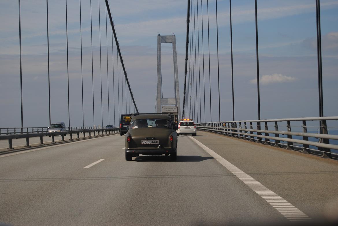 Volvo Amazon Army (er nu rustede bort) - På vej over storebælt billede 2