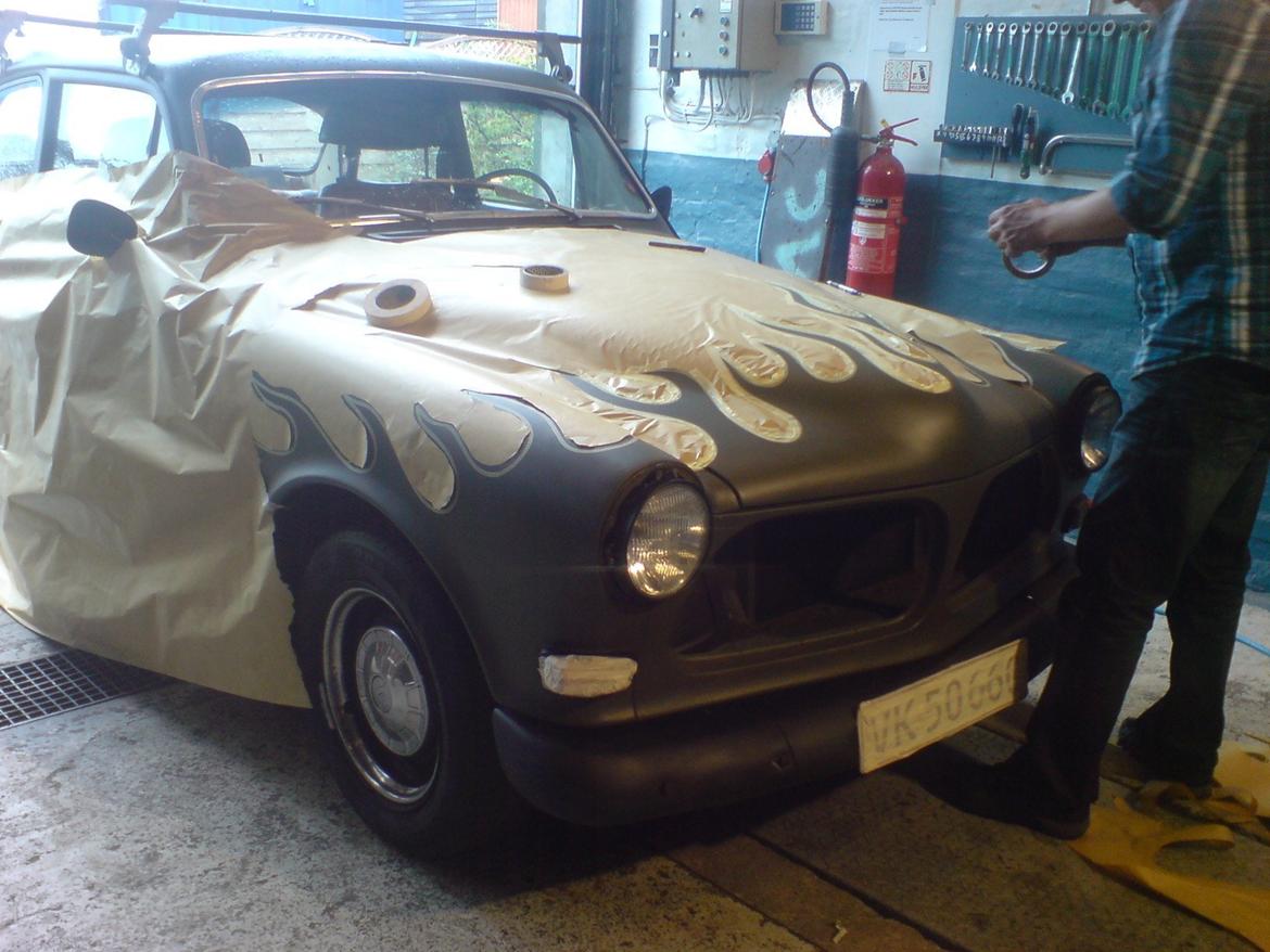 Volvo Amazon Army (er nu rustede bort) - Så kommer der flammer på. billede 9