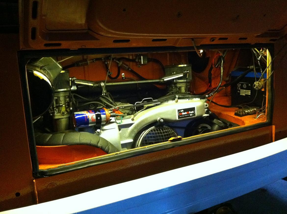 VW t2 camper - motor færdig og klar til at blive rullet ind billede 14