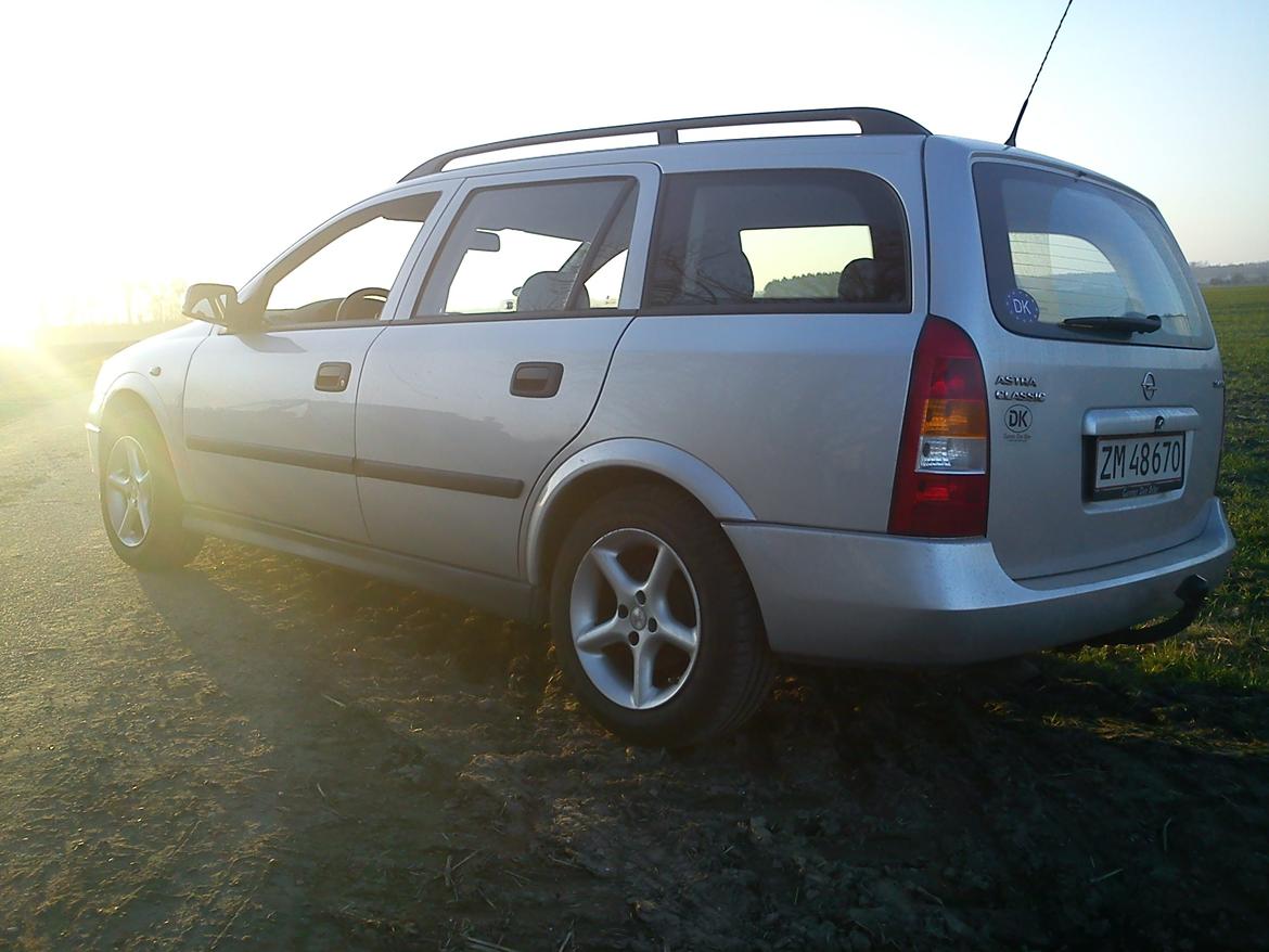 Opel Astra Stc Classic 1.7 CDTI TOTAL SKADET billede 14