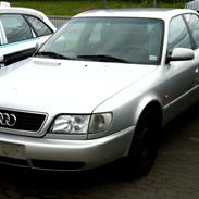 Audi a6 2.6 v6   limosine R.I.P total skadet