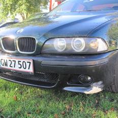 BMW 523i