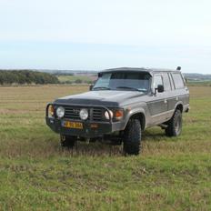 Toyota Land Cruiser HJ60