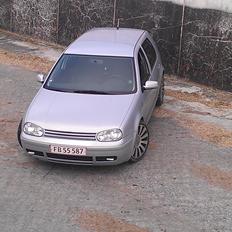 VW Golf 4