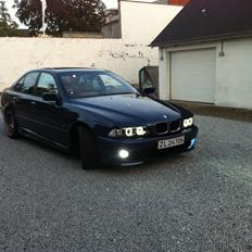 BMW 528i steptronic e39 (salon)