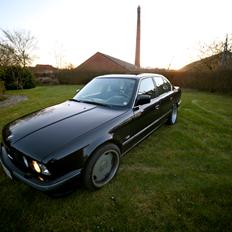 BMW e34 525i solgt