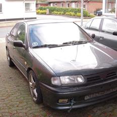 Nissan Primera p10 2,0 sxl