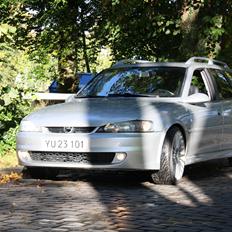 Opel Vectra V6 -- Død --