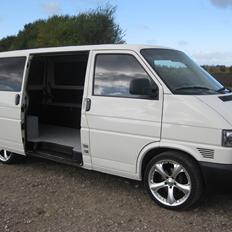 VW Transporter 2,5 tdi allrounder