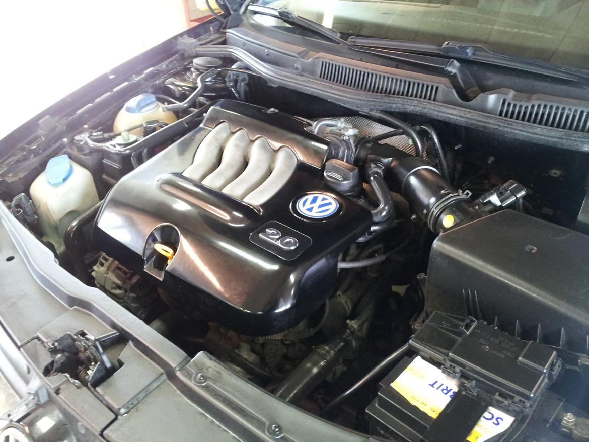 VW Golf IV -  SOLGT billede 2