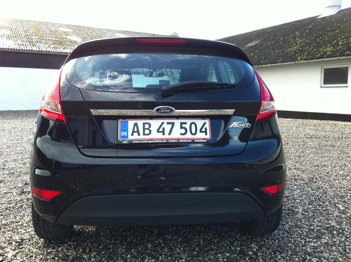 Ford Fiesta 1,4 Titanium SOLGT billede 2