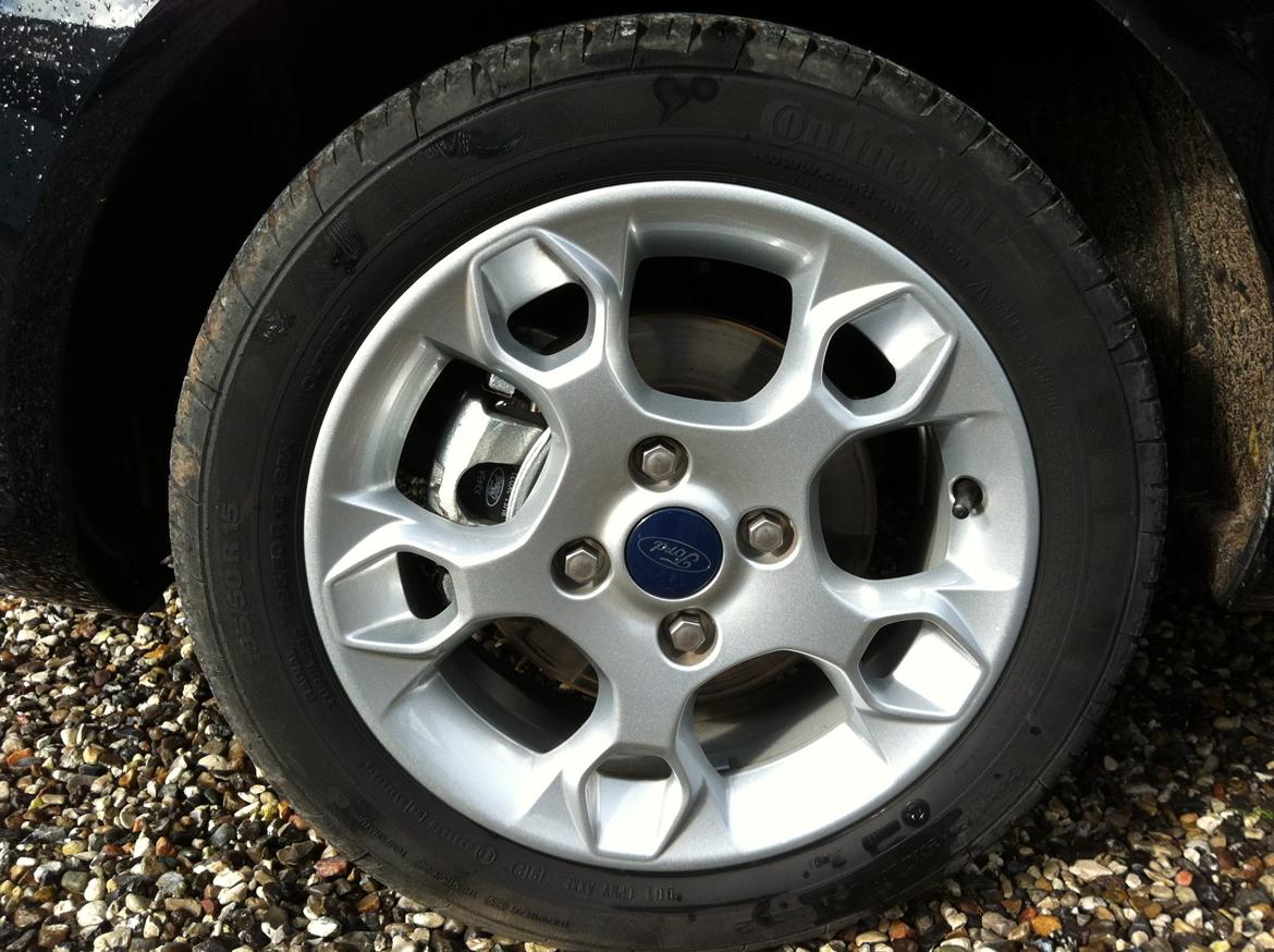 Ford Fiesta 1,4 Titanium SOLGT billede 3