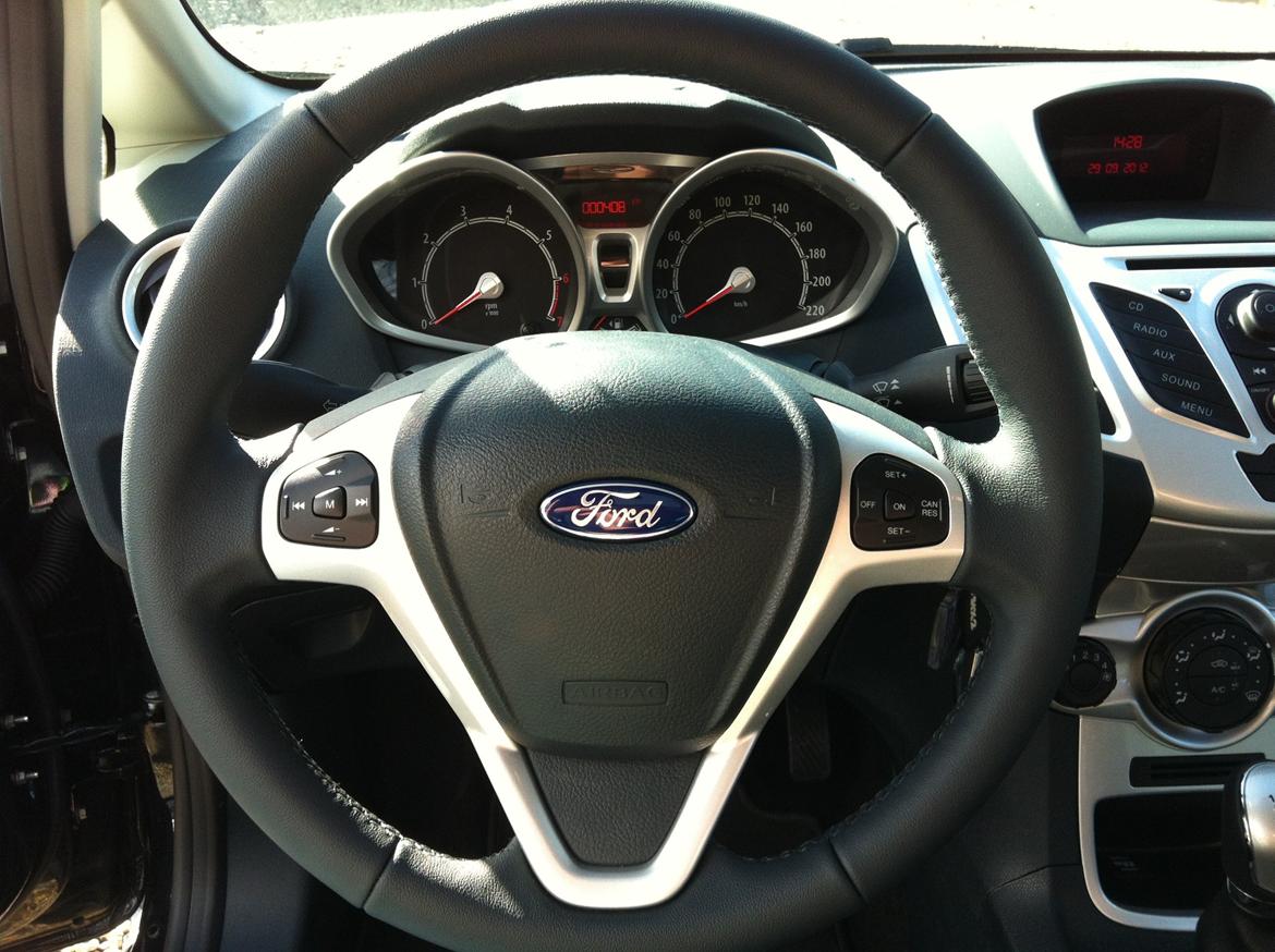 Ford Fiesta 1,4 Titanium SOLGT billede 7