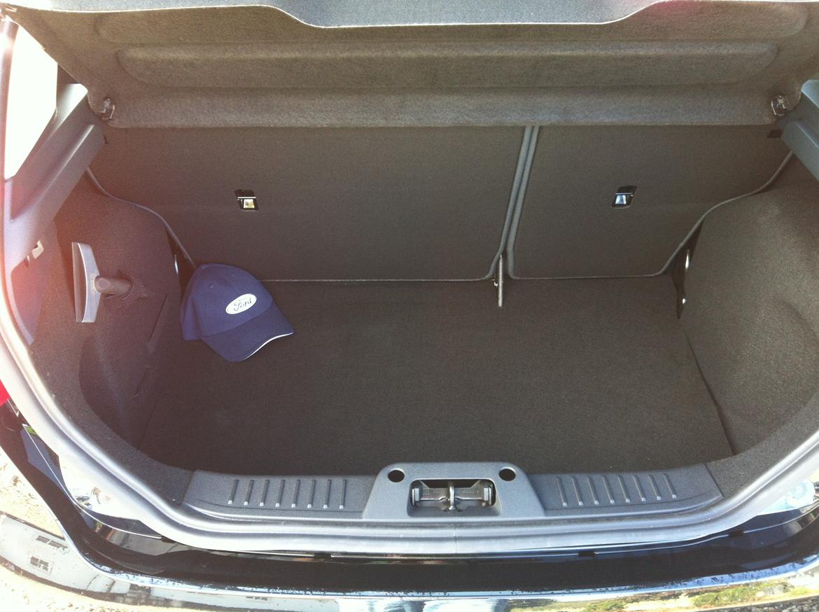 Ford Fiesta 1,4 Titanium SOLGT billede 11