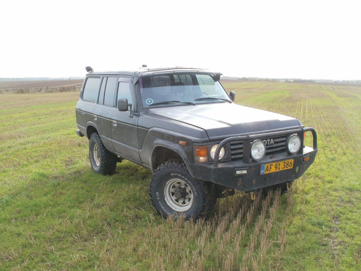 Toyota Land Cruiser HJ60 billede 2