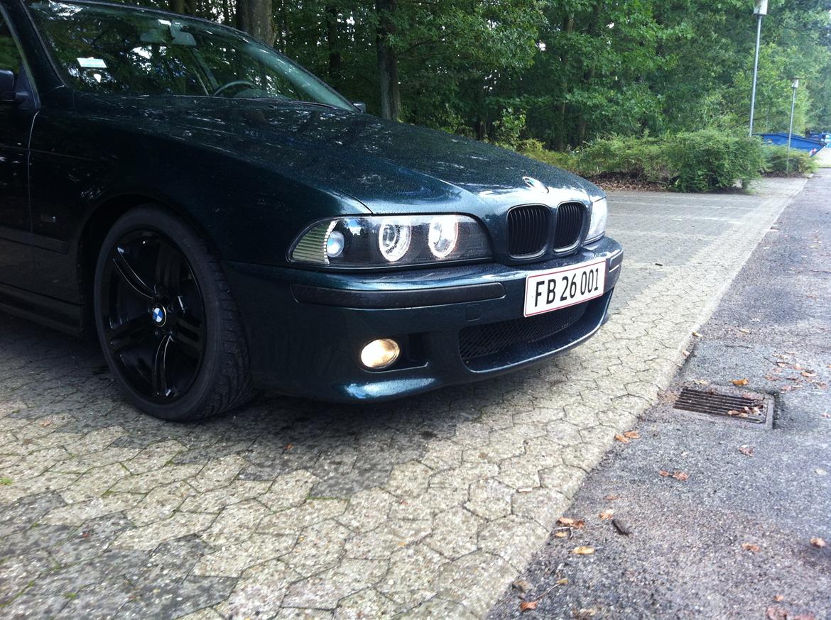 BMW e39 523i - M5 billede 1