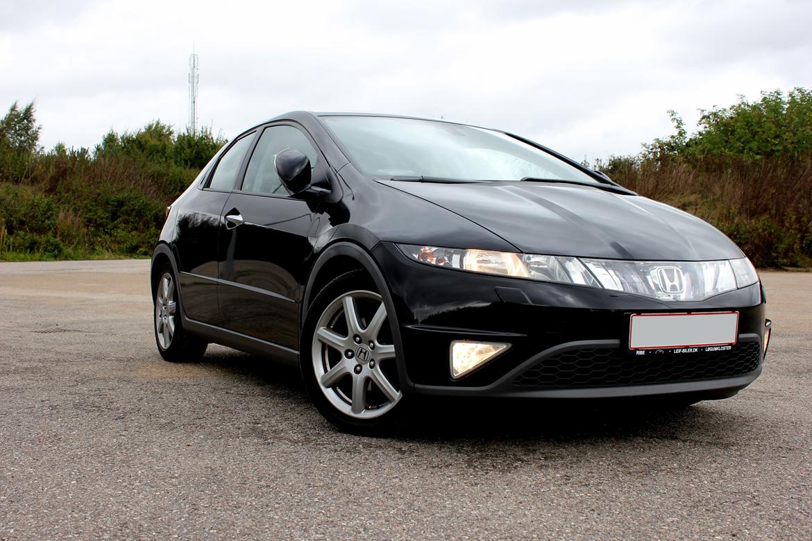 Honda Civic 1.8 i-VTEC SPORT *SOLGT* billede 1