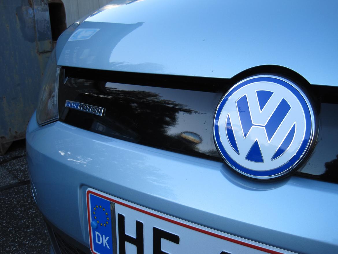 VW Polo BlueMotion 30,3 - SOLGT - Emalje emblem fra Volkswagen New Beetle billede 11