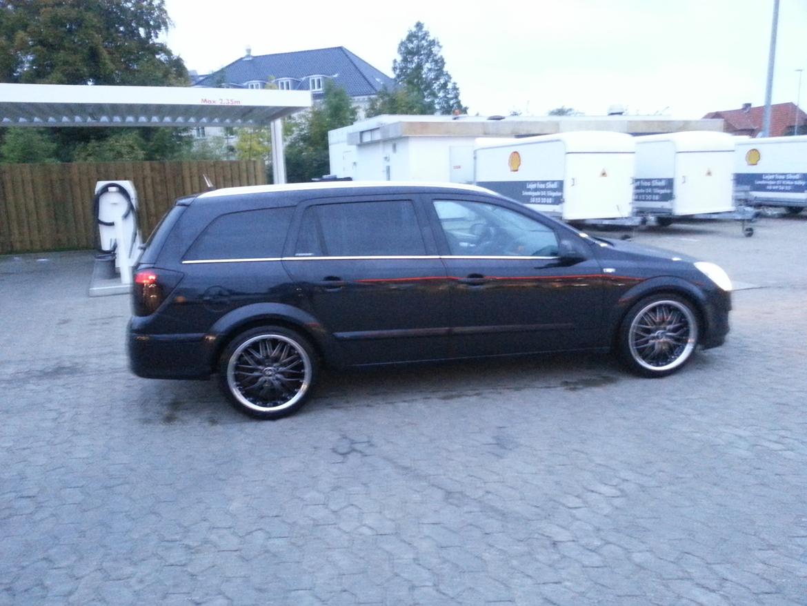 Opel Astra h wagon enjoy billede 4