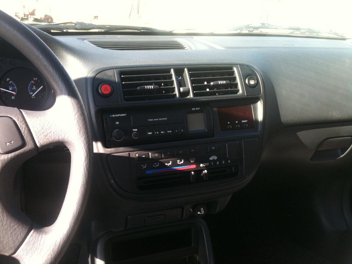 Honda Civic 1.4i billede 9