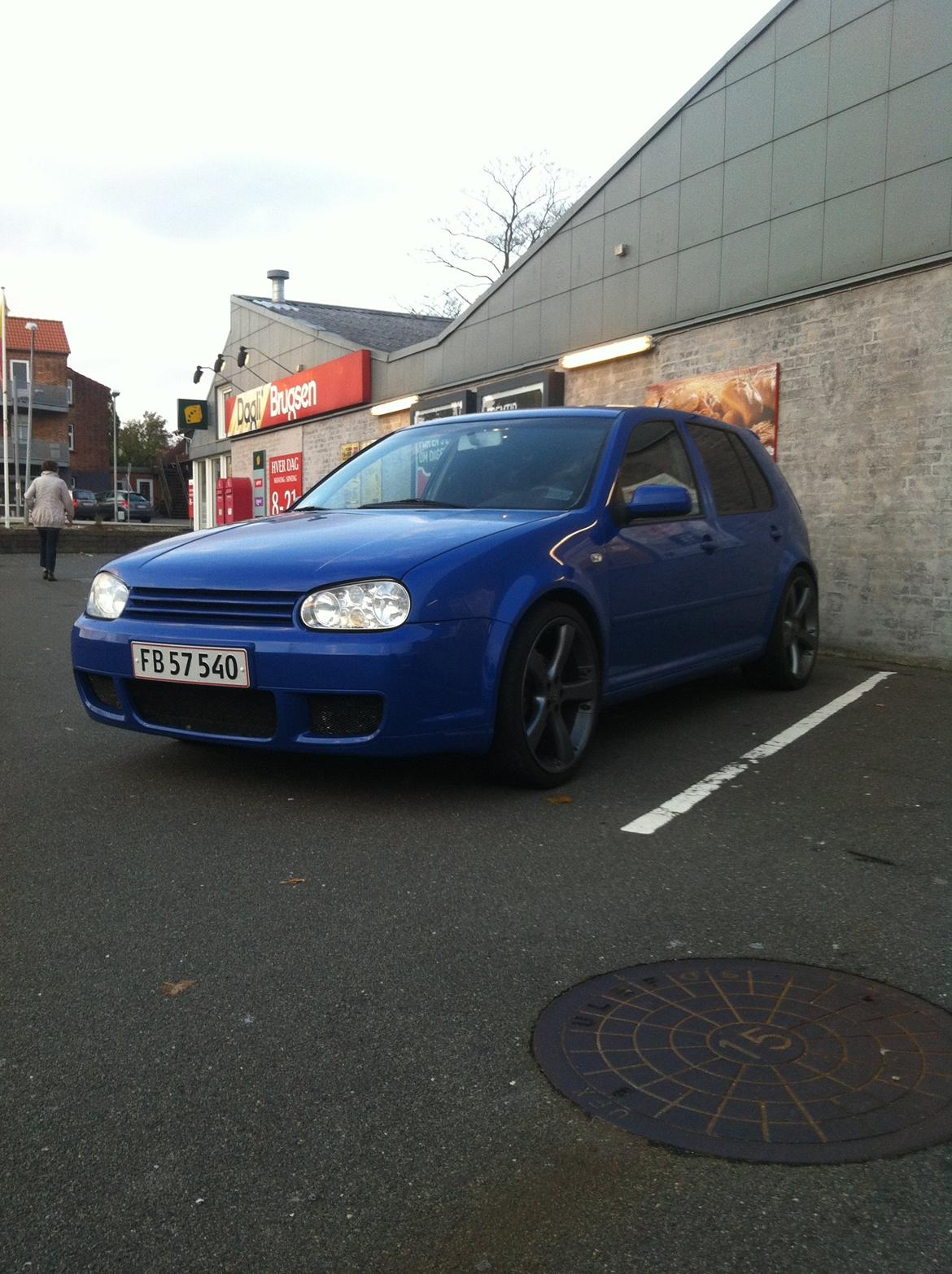 VW Golf IV (Tidligere bil) billede 1
