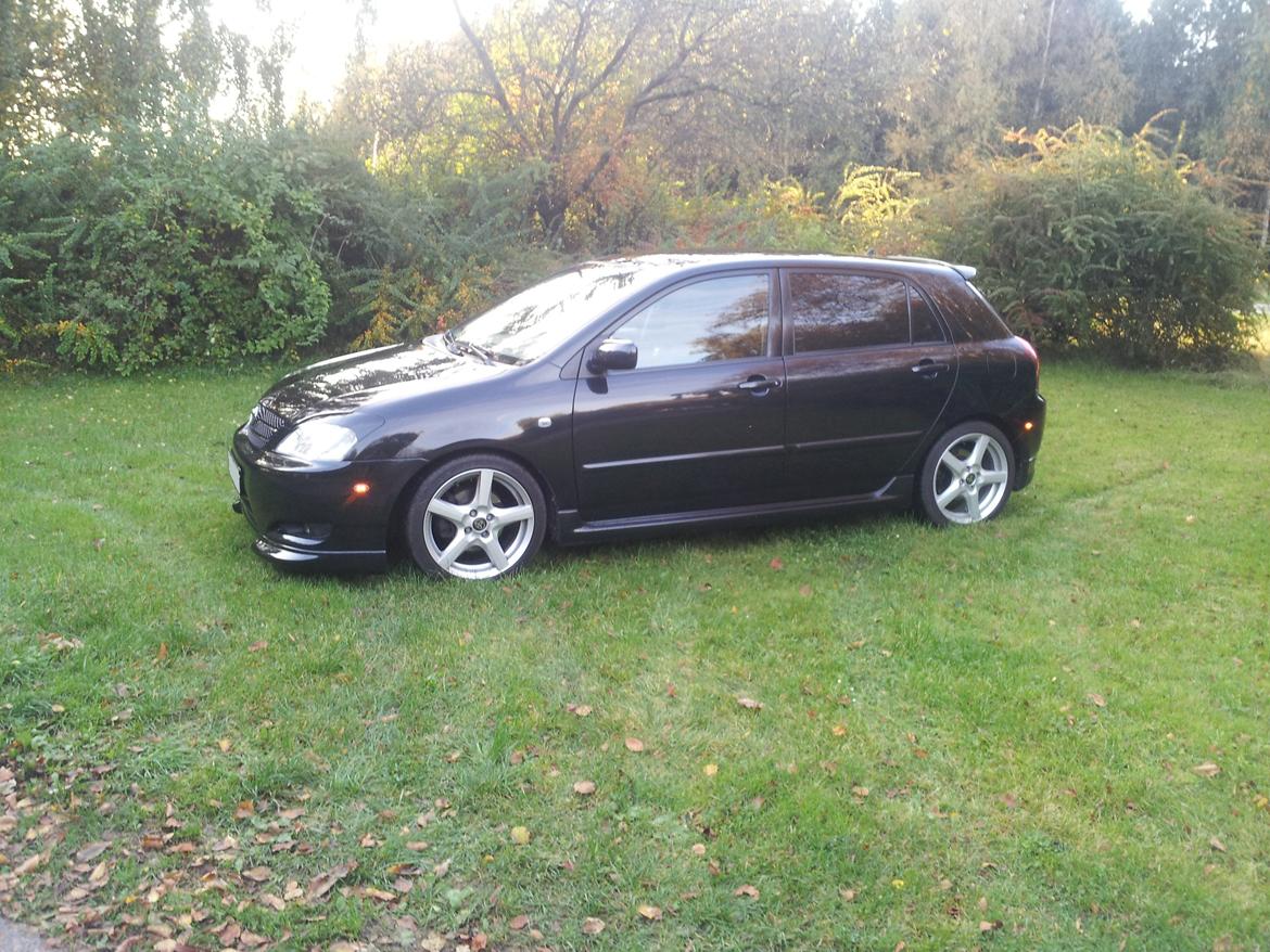 Toyota Corolla T-Sport billede 2