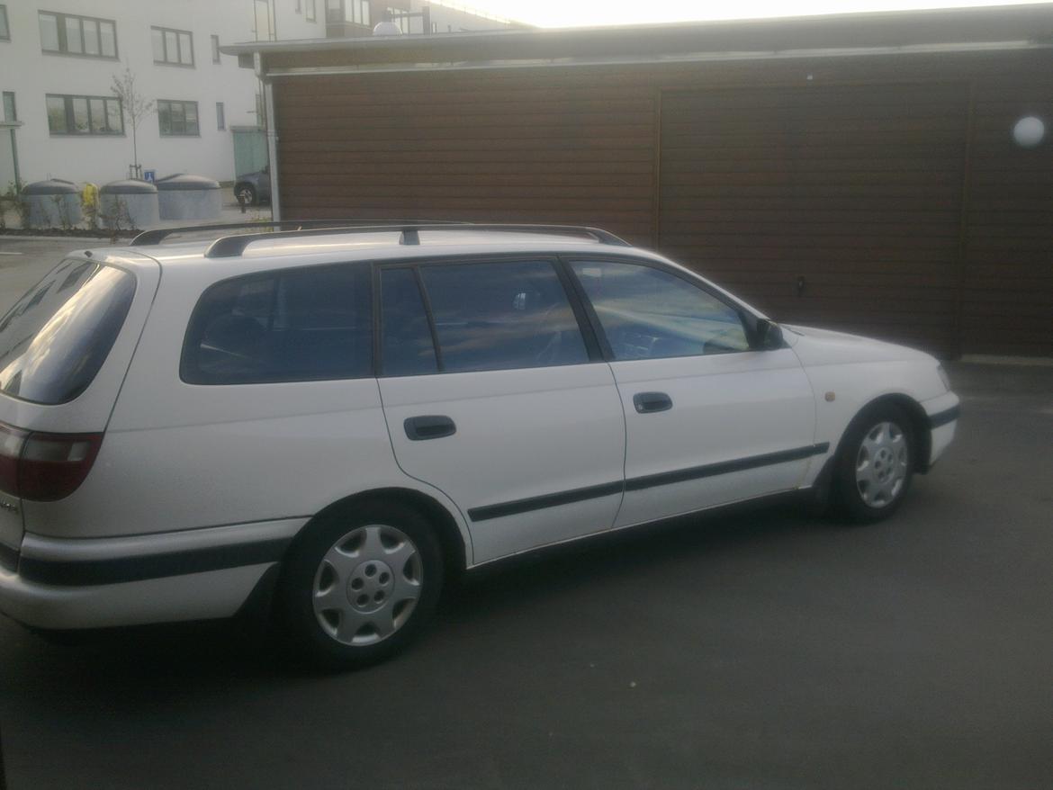Toyota Carina E billede 10