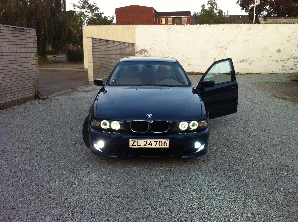 BMW 528i steptronic e39 (salon) billede 1