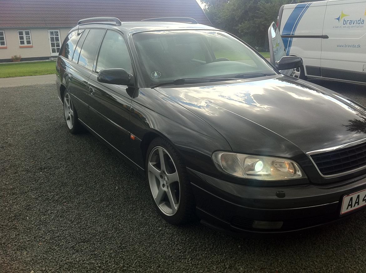 Opel Omega B billede 1