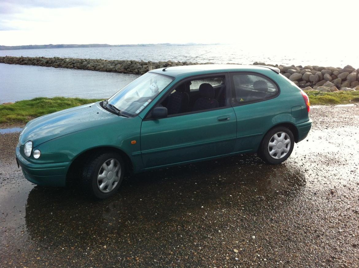 Toyota Corolla E11 billede 9