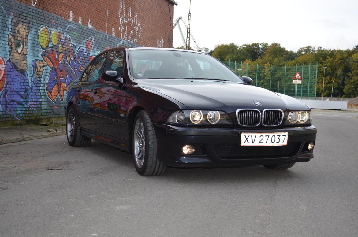 BMW M5 E39 totalskadet. billede 2