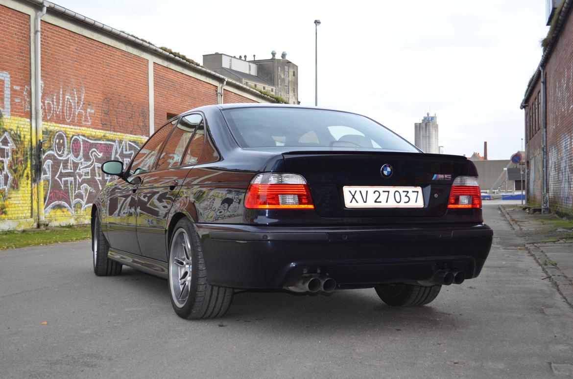 BMW M5 E39 totalskadet. billede 6