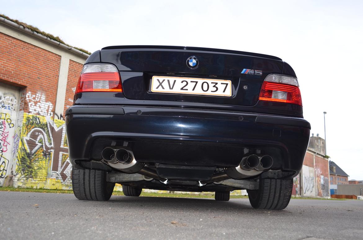 BMW M5 E39 totalskadet. billede 7