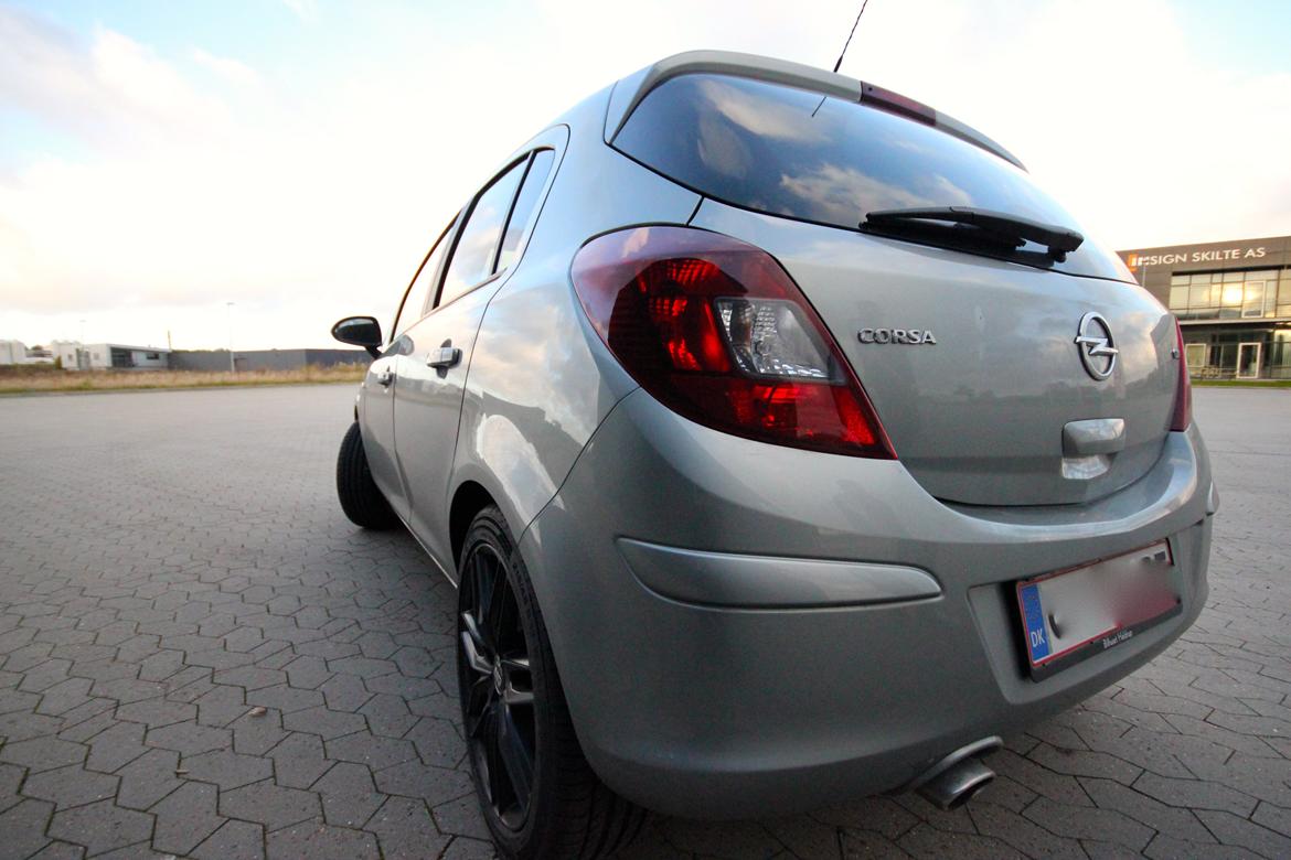 Opel Corsa Sport [SOLGT] billede 4