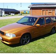 Volvo V70R