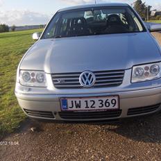 VW Bora 2,3 V5 Highline tiptronic