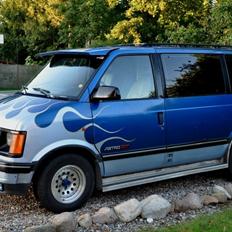 Chevrolet Astro Van